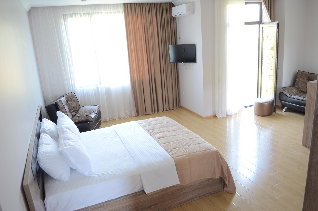 Hotel Skyline Μπατούμι Εξωτερικό φωτογραφία
