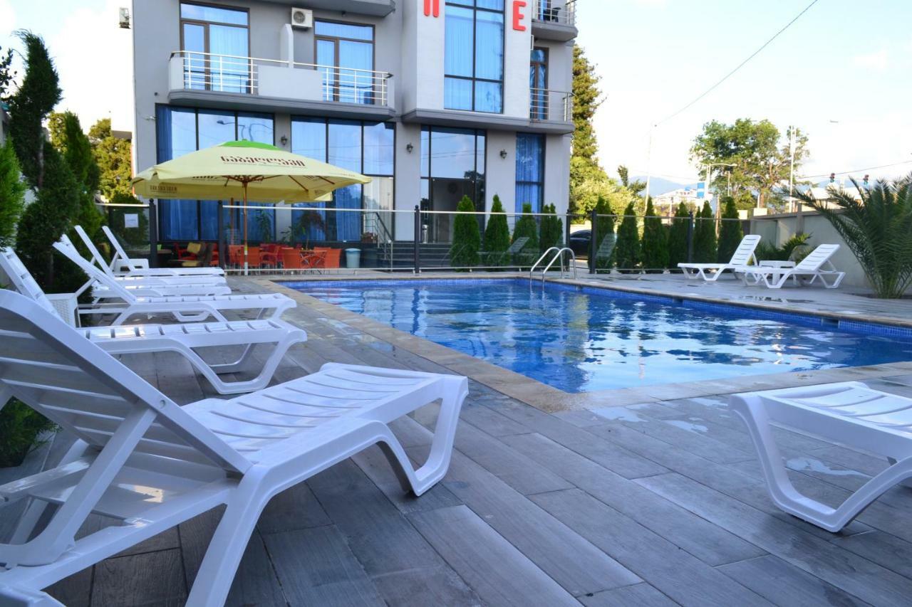 Hotel Skyline Μπατούμι Εξωτερικό φωτογραφία